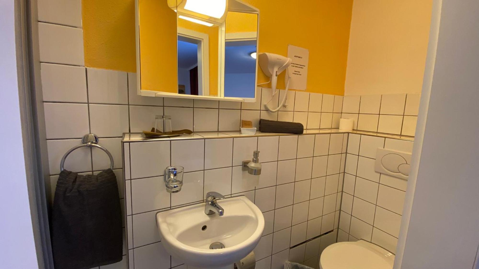 Hotel Garni Bad Cafe Bad Niedernau Room photo